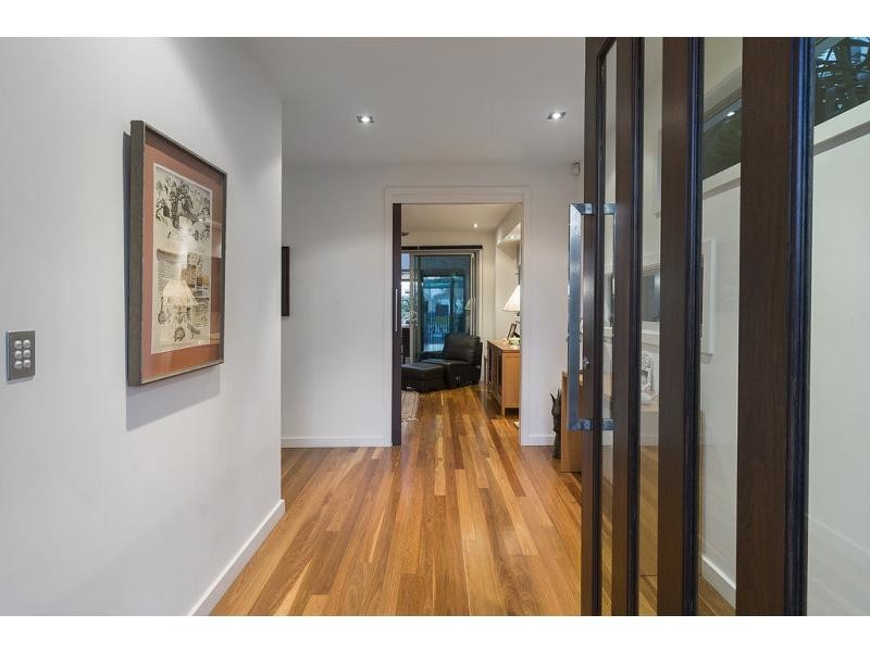 14 River Links Boulevard East, Helensvale QLD 4212