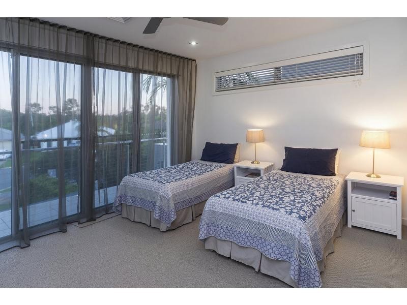 14 River Links Boulevard East, Helensvale QLD 4212