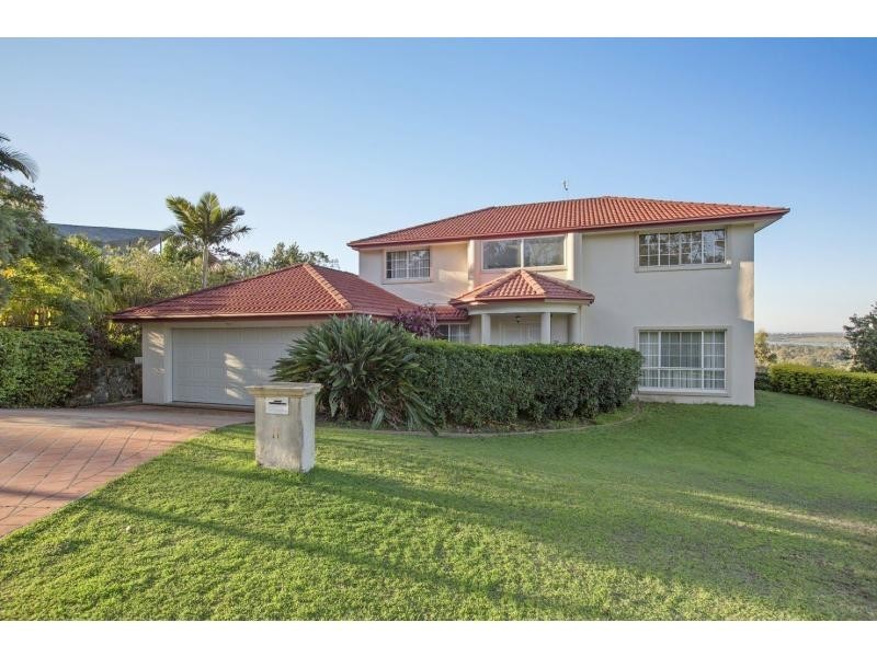 11 Highvale Drive, Helensvale QLD 4212