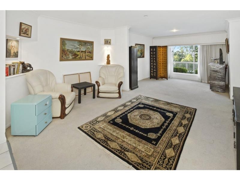 11 Highvale Drive, Helensvale QLD 4212