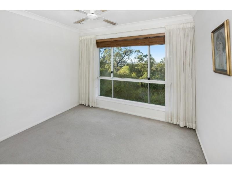 11 Highvale Drive, Helensvale QLD 4212