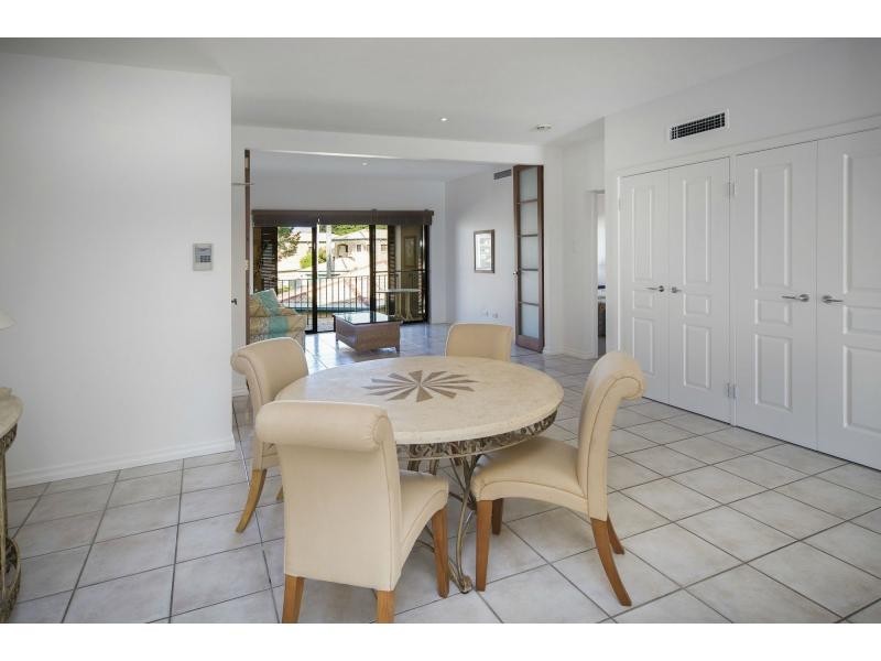 3253 Palladian Drive, Hope Island QLD 4212