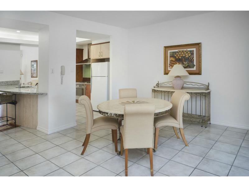 3253 Palladian Drive, Hope Island QLD 4212