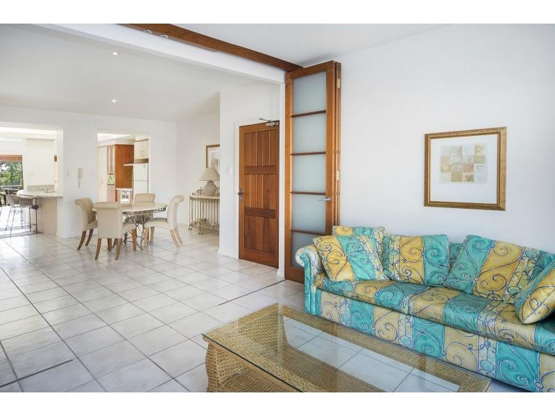 3253 Palladian Drive, Hope Island QLD 4212