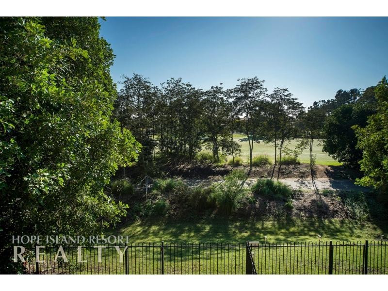 3253 Palladian Drive, Hope Island QLD 4212