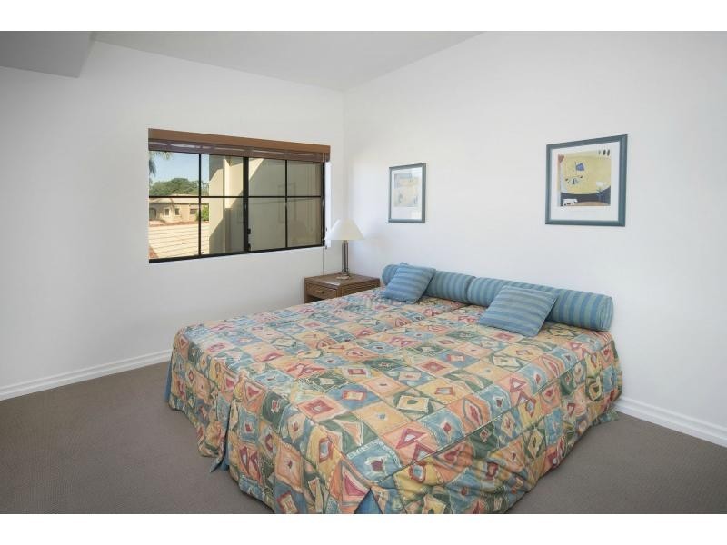 3253 Palladian Drive, Hope Island QLD 4212