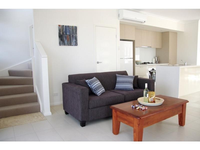Hope Island QLD 4212
