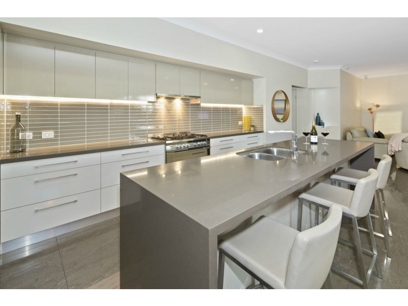 7 Thornton Court, Coomera QLD 4209