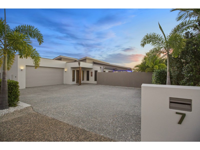 7 Thornton Court, Coomera QLD 4209
