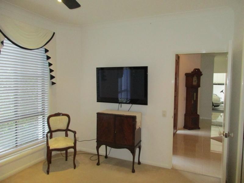 Hope Island QLD 4212