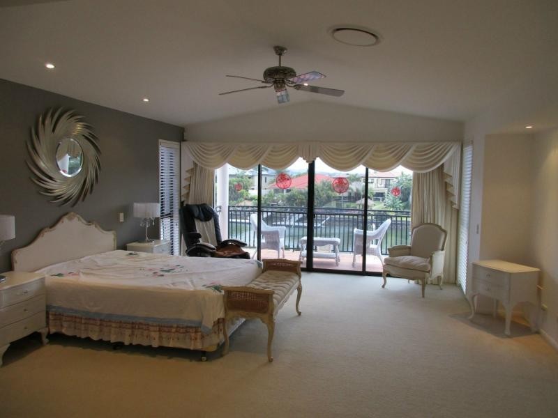 Hope Island QLD 4212