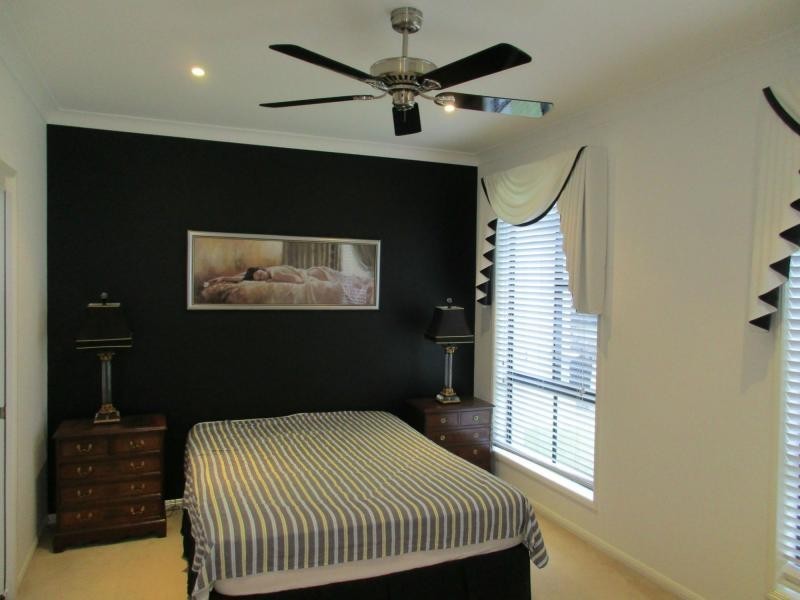 Hope Island QLD 4212