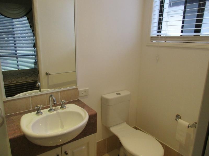 Hope Island QLD 4212