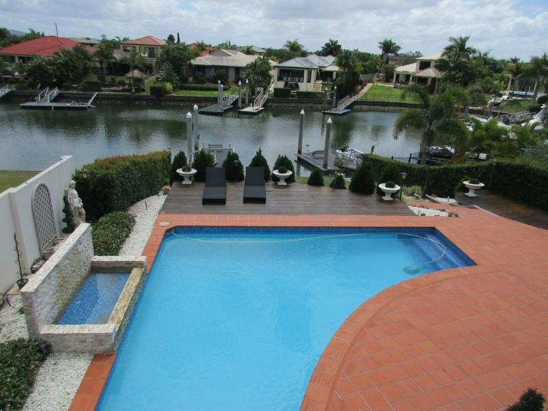 Hope Island QLD 4212