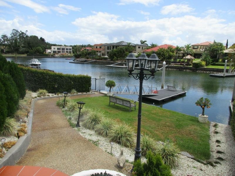 Hope Island QLD 4212