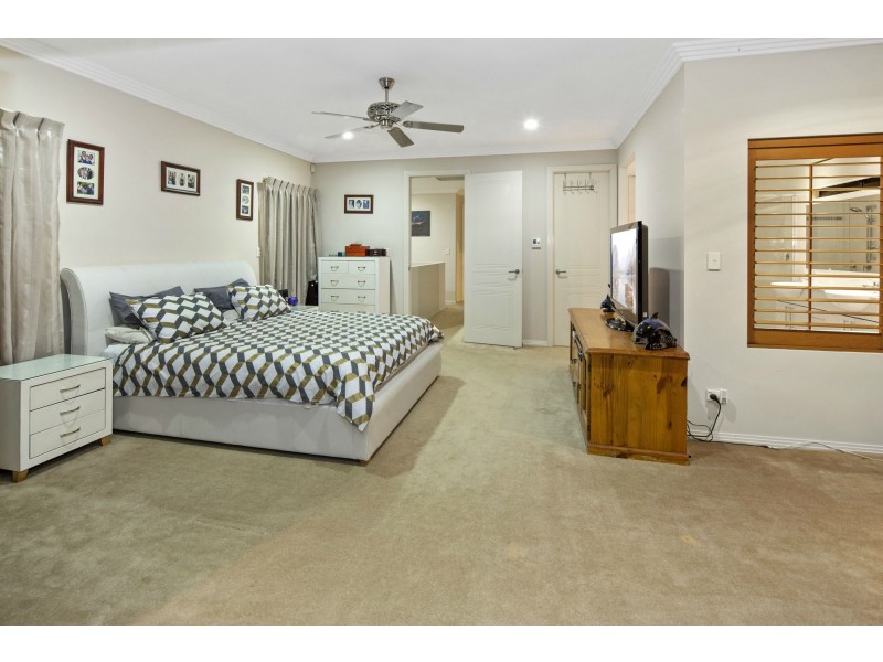 7401 Ellensbrook Drive, Hope Island QLD 4212