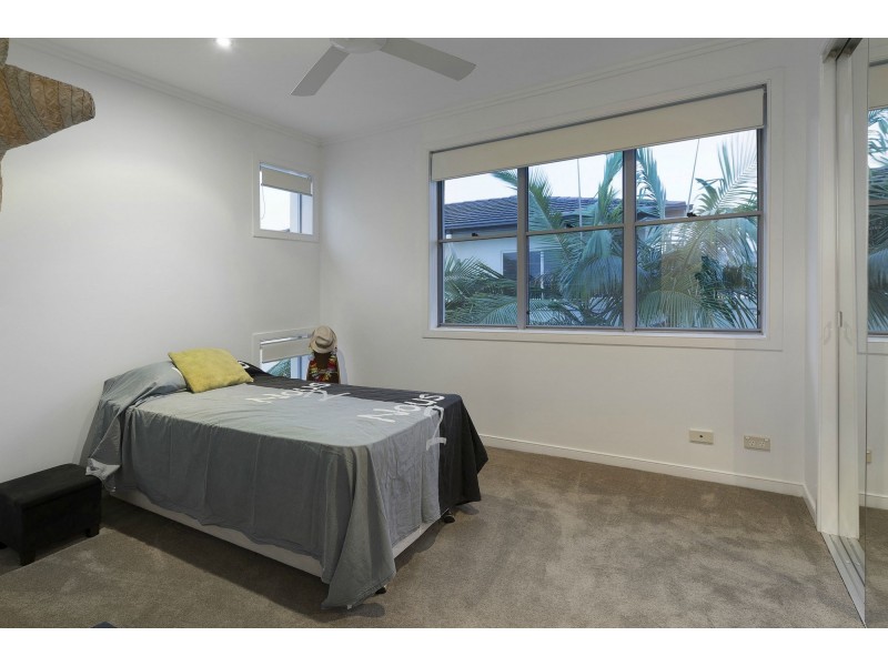 6143 Bolsena Circuit, Hope Island QLD 4212