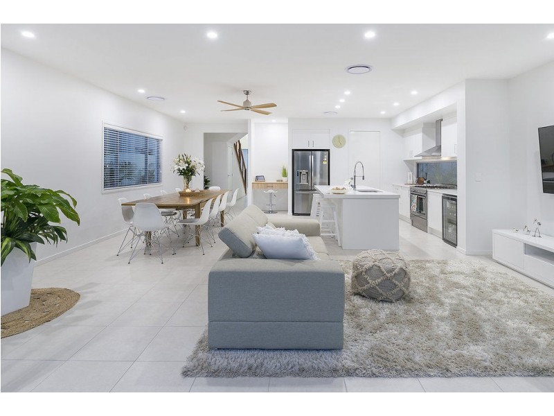 7812 Pavilions Close, Hope Island QLD 4212