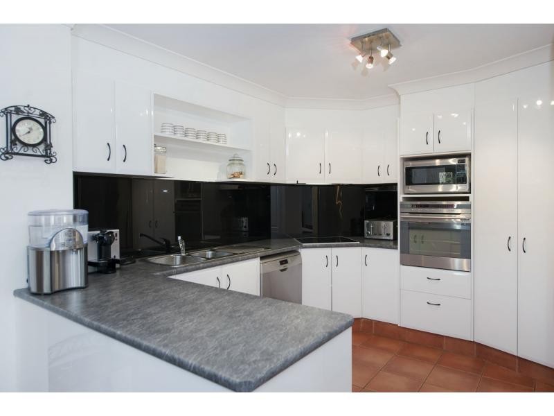 Hope Island QLD 4212