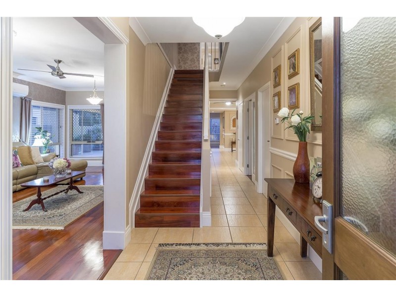 3 Costa Del Sol Avenue, Coombabah QLD 4216