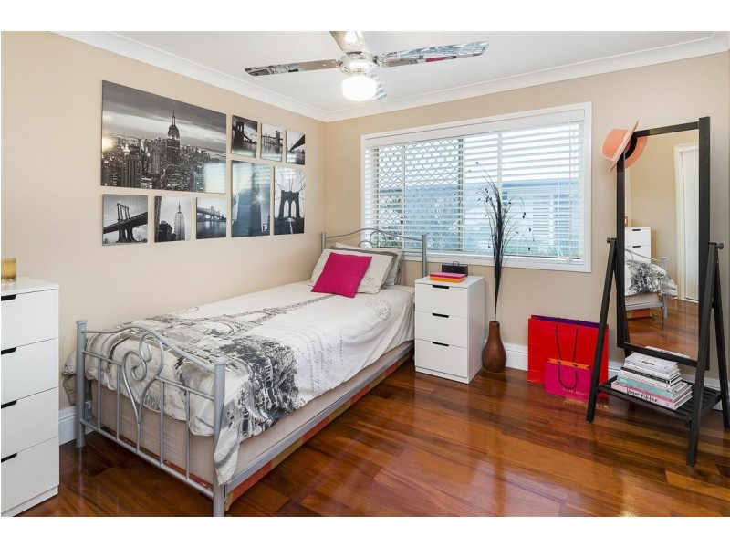 3 Costa Del Sol Avenue, Coombabah QLD 4216