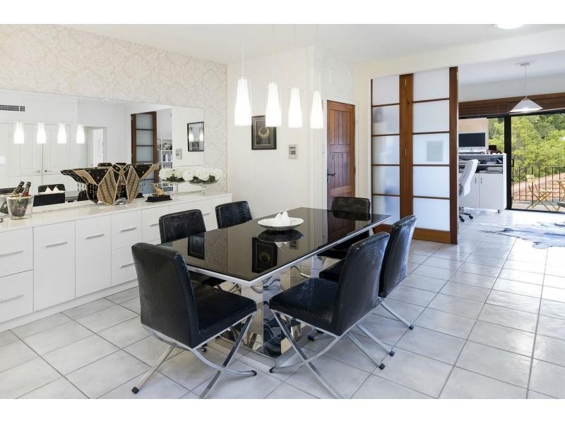 3285 Palladian Drive, Hope Island QLD 4212