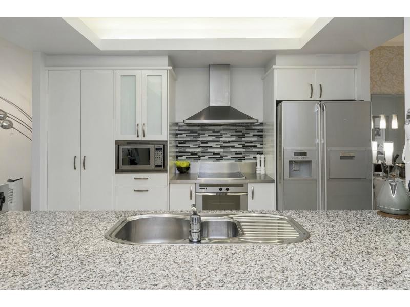 3285 Palladian Drive, Hope Island QLD 4212