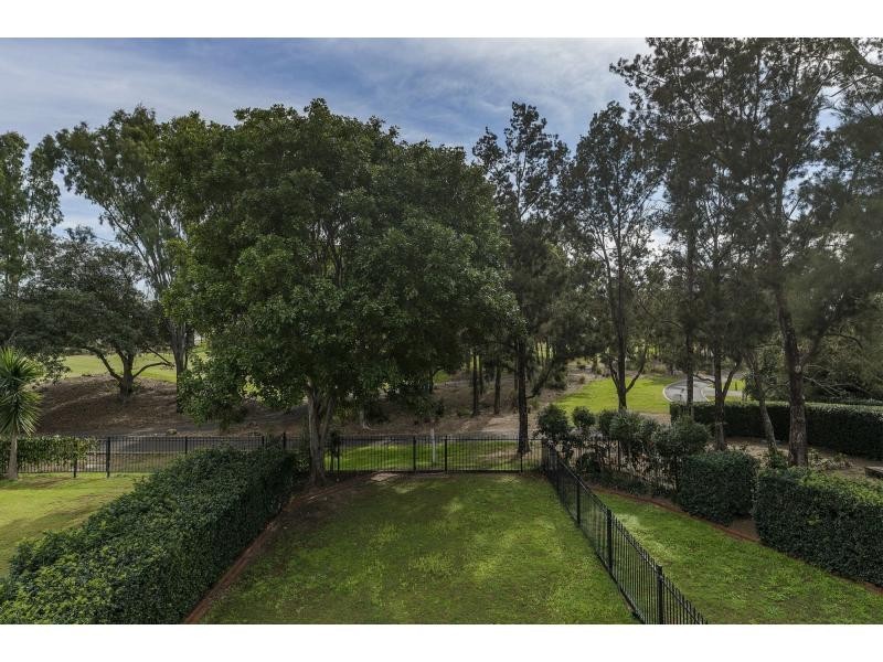 3285 Palladian Drive, Hope Island QLD 4212