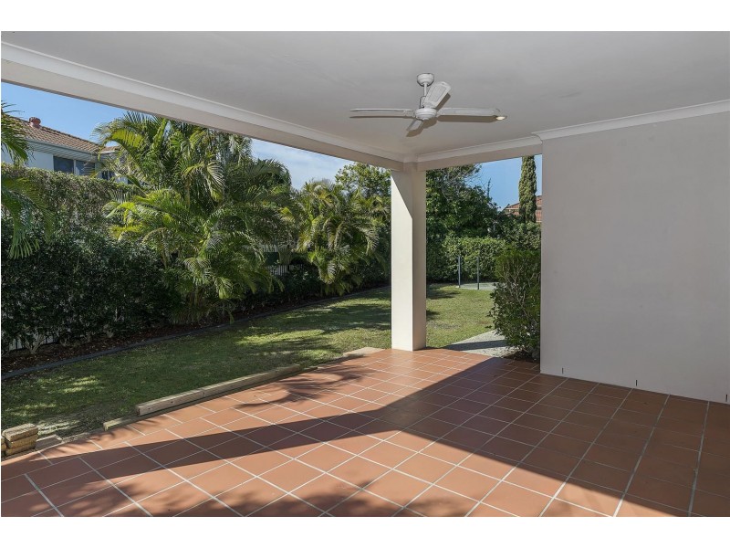 1647 Riverdale Court, Hope Island QLD 4212