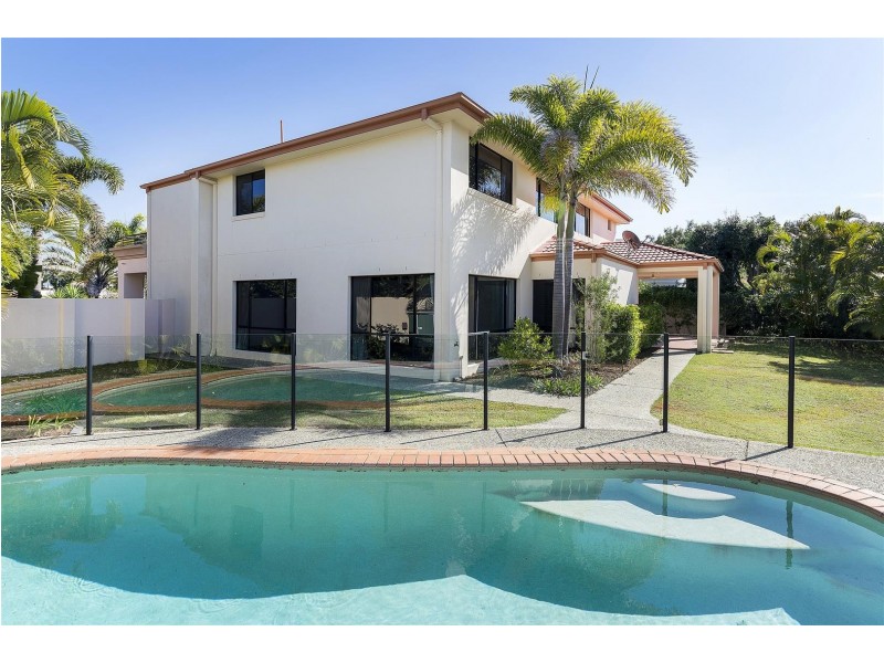 1647 Riverdale Court, Hope Island QLD 4212