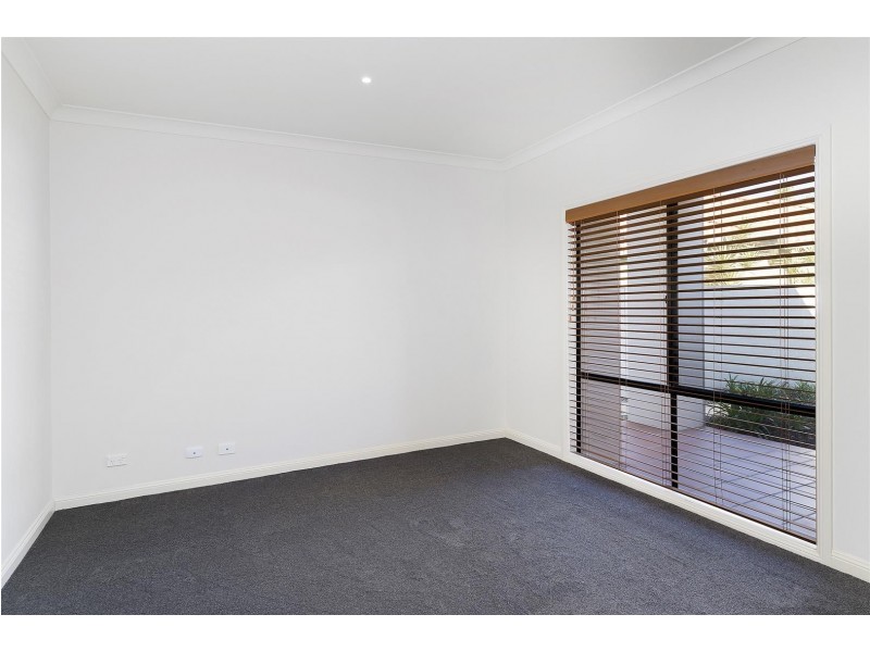 1647 Riverdale Court, Hope Island QLD 4212