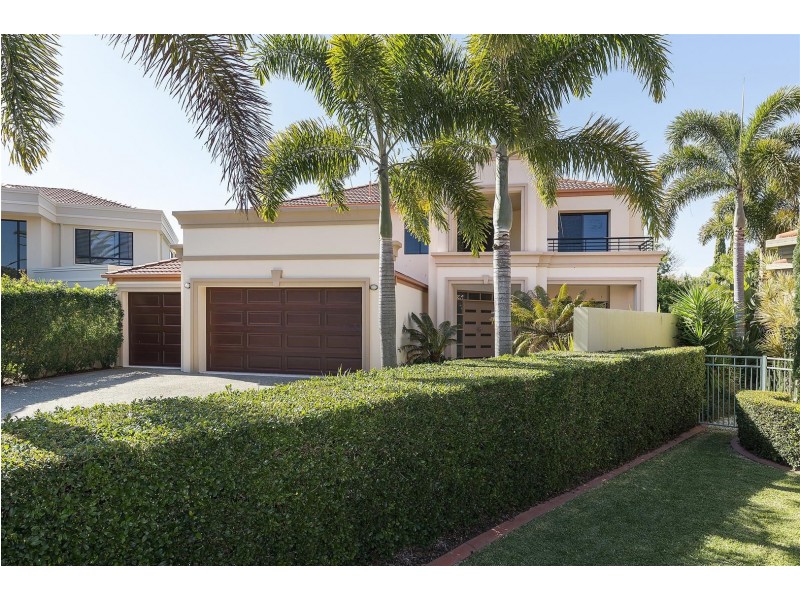 1647 Riverdale Court, Hope Island QLD 4212