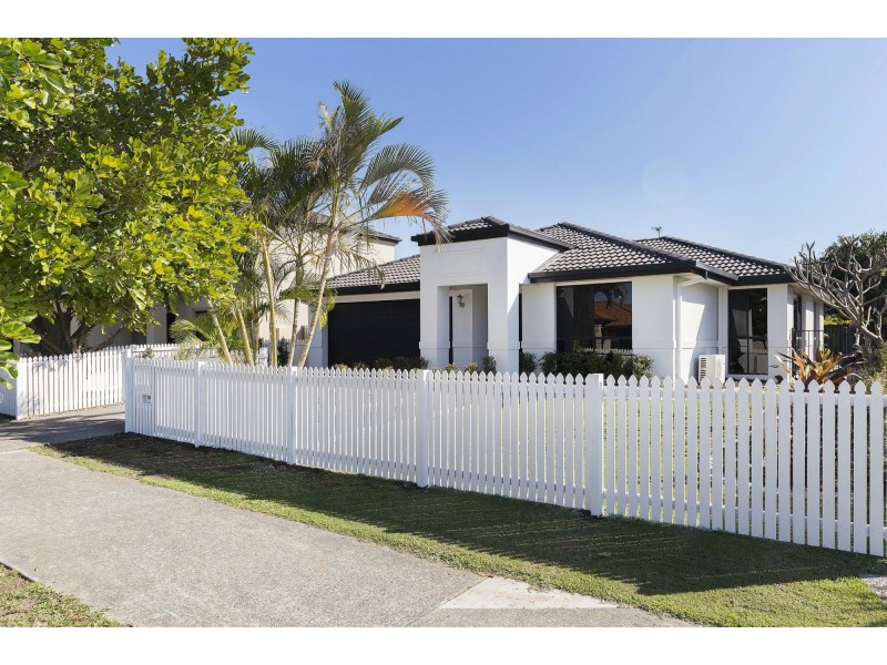 20 Regatta Avenue, Oxenford QLD 4210