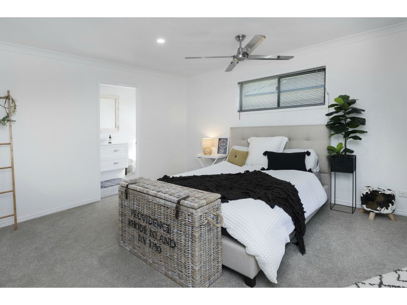 20 Regatta Avenue, Oxenford QLD 4210