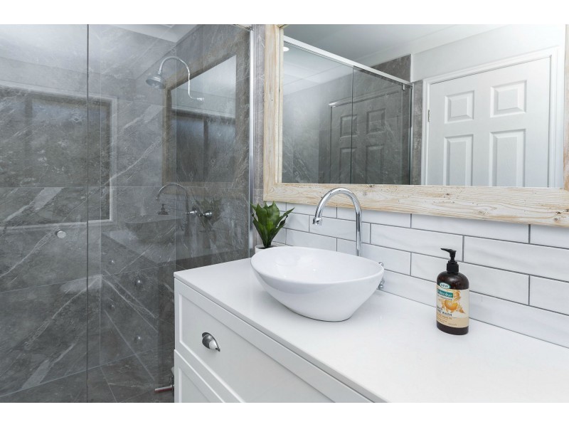 20 Regatta Avenue, Oxenford QLD 4210