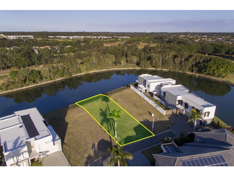 7641 Fairway Boulevard, Hope Island QLD 4212