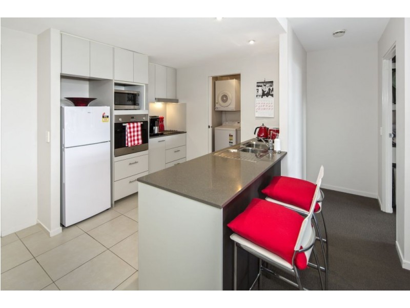 Hope Island QLD 4212