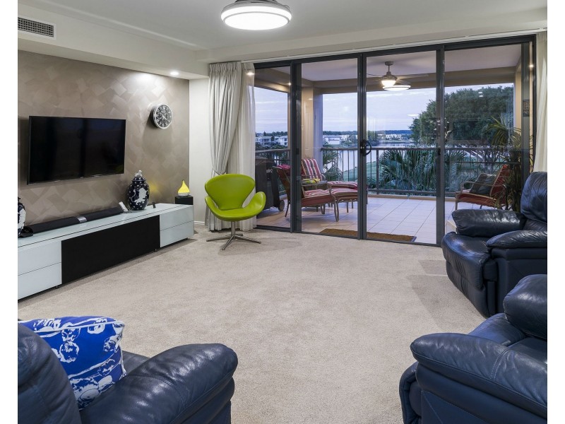 8415 Magnolia Drive East, Hope Island QLD 4212