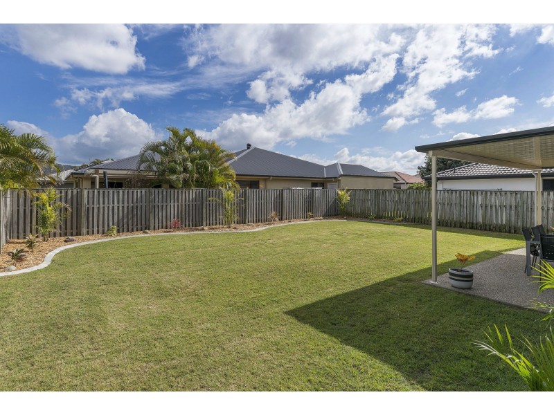 18 Regatta Avenue, Oxenford QLD 4210