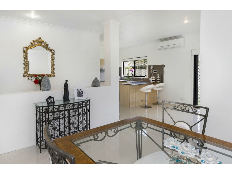 18 Regatta Avenue, Oxenford QLD 4210