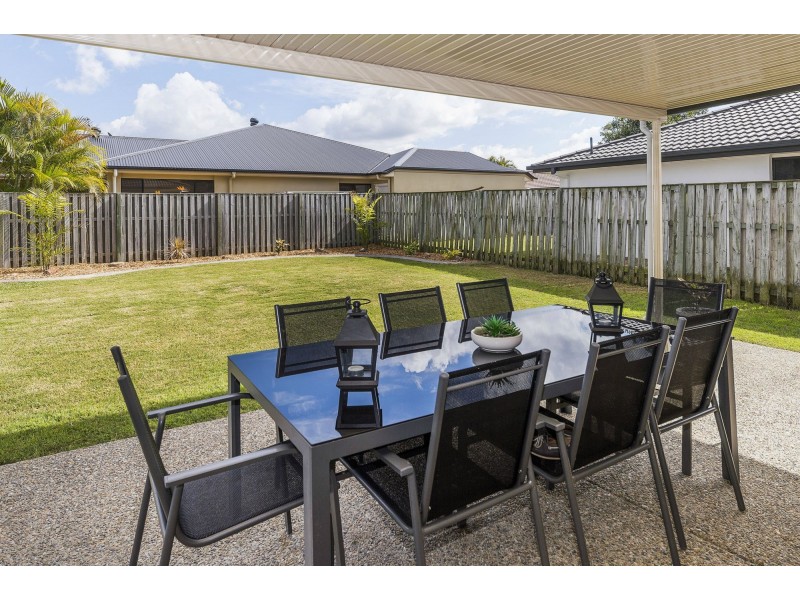 18 Regatta Avenue, Oxenford QLD 4210