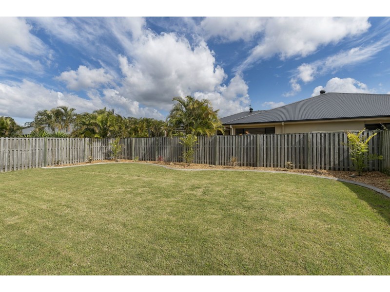 18 Regatta Avenue, Oxenford QLD 4210