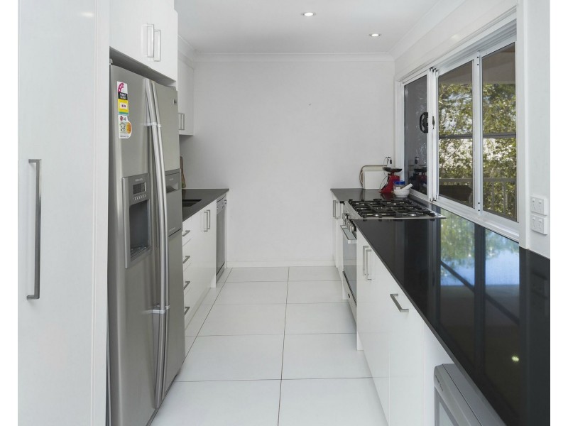 2 Limmen Street, Pimpama QLD 4209