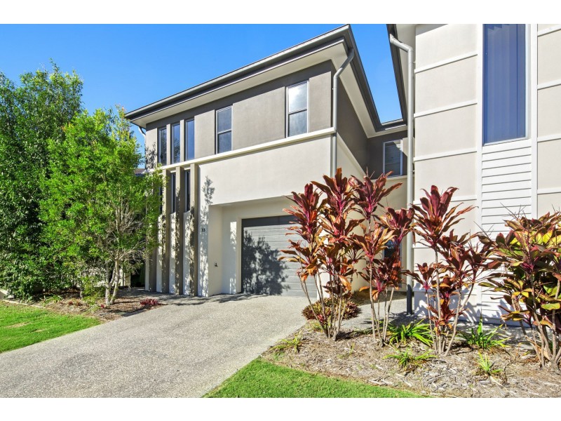 33/1 Belongil Street, Pacific Pines QLD 4211