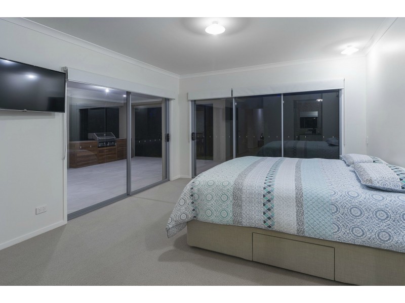 50 Ningaloo Drive, Pimpama QLD 4209