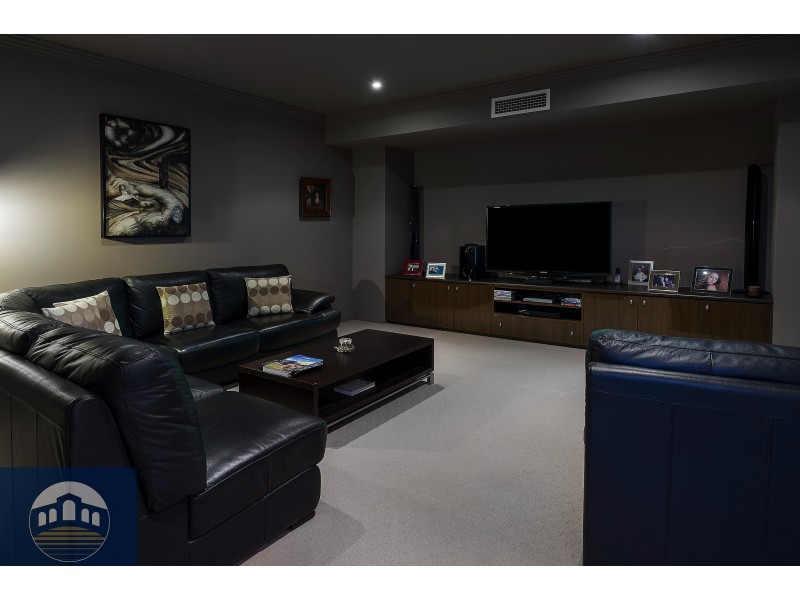 37 Marina Parade, Jacobs Well QLD 4208