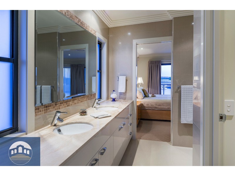 37 Marina Parade, Jacobs Well QLD 4208