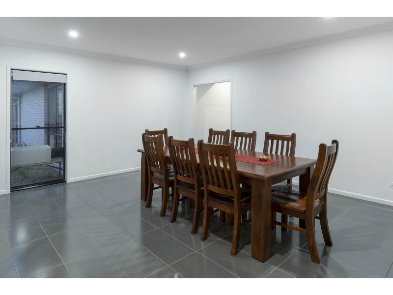 71 Ningaloo Drive, Pimpama QLD 4209