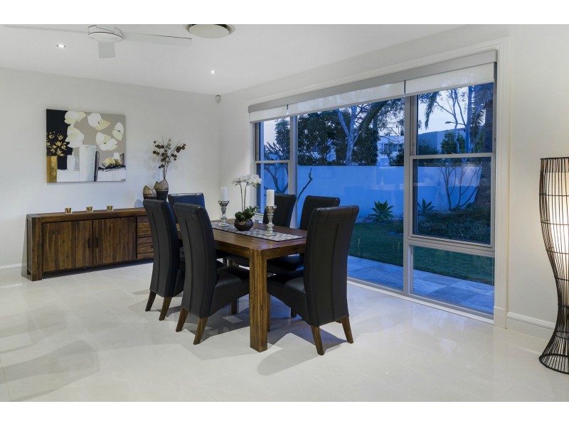 2091 The Circle, Hope Island QLD 4212