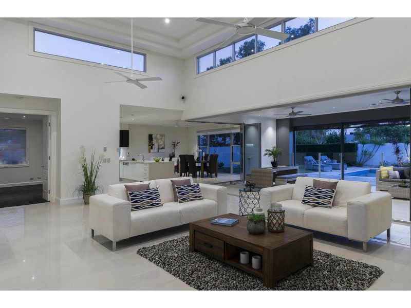 2091 The Circle, Hope Island QLD 4212